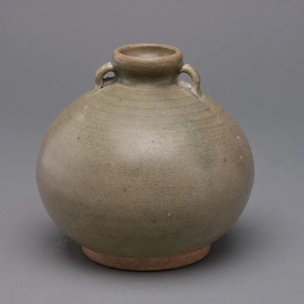A Sawankhalok stoneware bottle, Image 1++